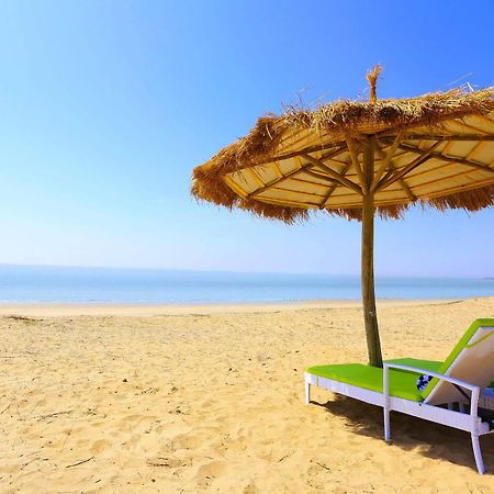 Serena Beach Resort Māndvi Eksteriør billede