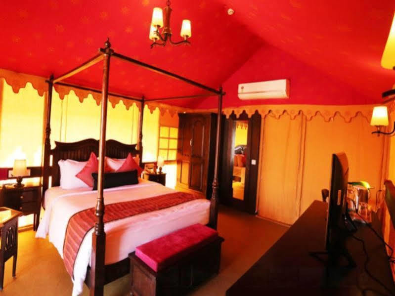 Serena Beach Resort Māndvi Eksteriør billede