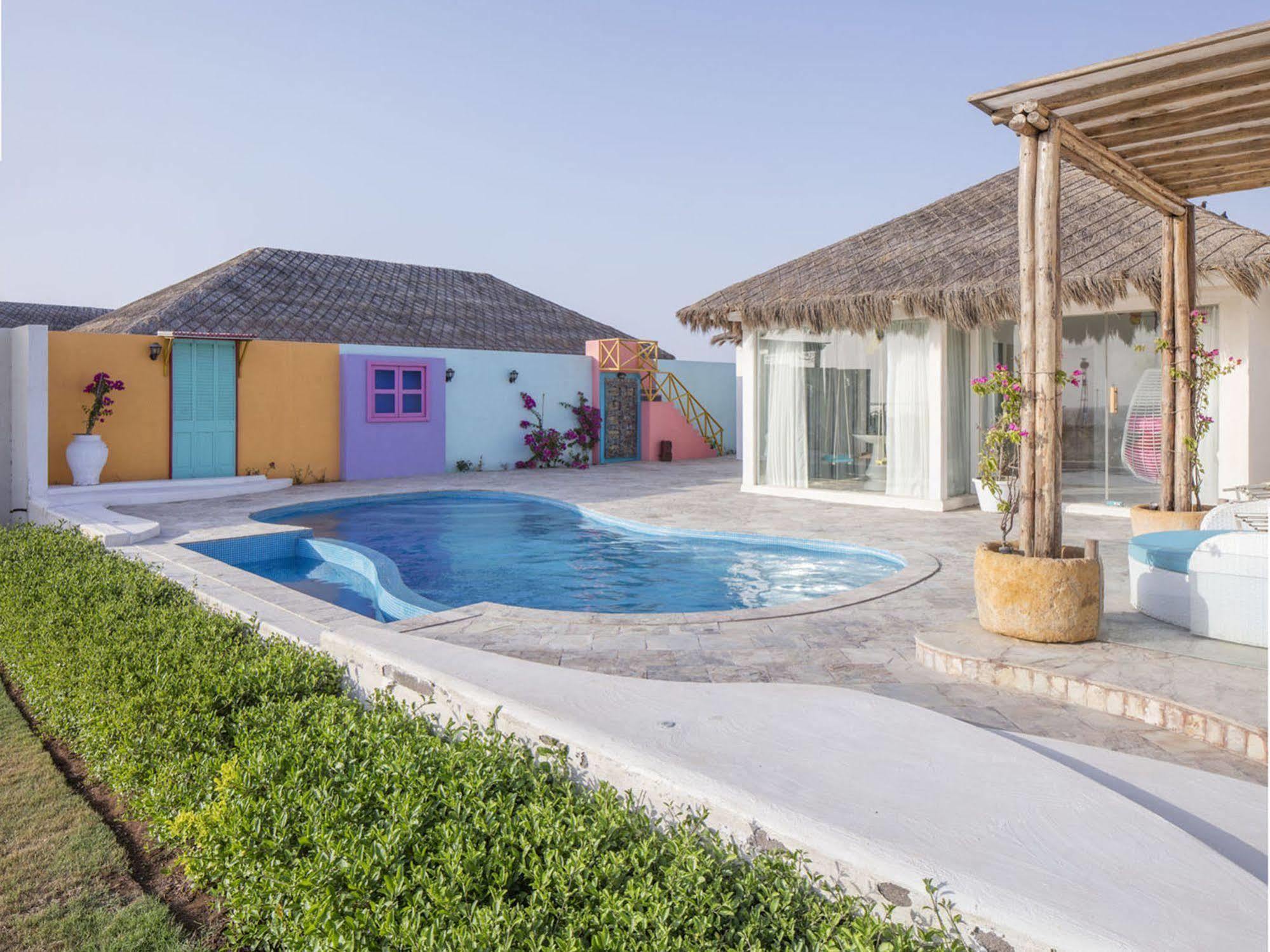 Serena Beach Resort Māndvi Eksteriør billede